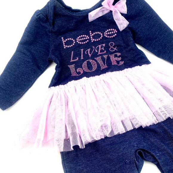 Baby Girl One Piece Size 6/9m Bebe Live Love Ruffle Lace Snap Footed Feet Infant - Picture 3 of 6